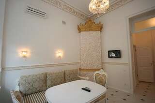 Апартаменты OdessaApts Apartments Одесса Улучшенные апартаменты с 1 спальней-6